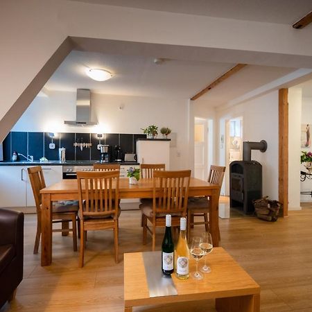 Weingut Josef Ehses Apartment Трабен-Трарбах Екстериор снимка